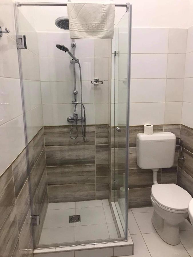 Y Panzio Bed & Breakfast Balatonlelle Eksteriør bilde