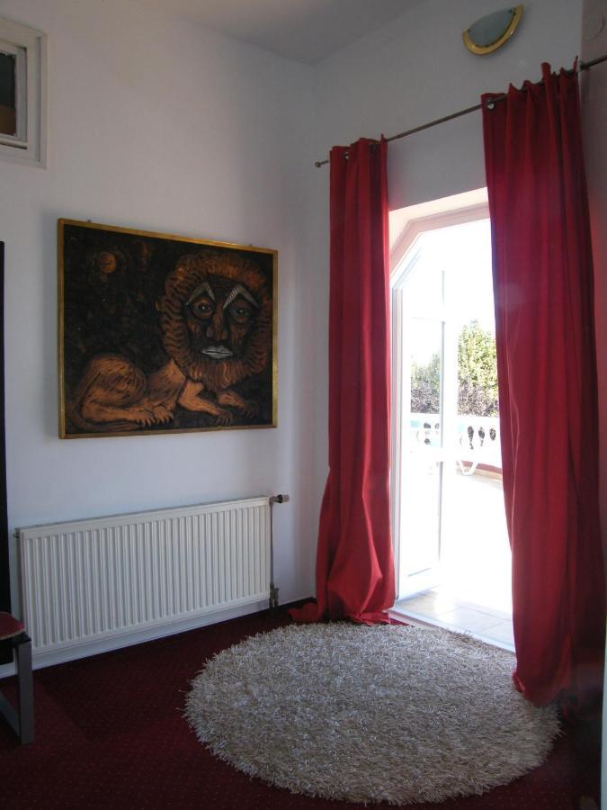Y Panzio Bed & Breakfast Balatonlelle Eksteriør bilde