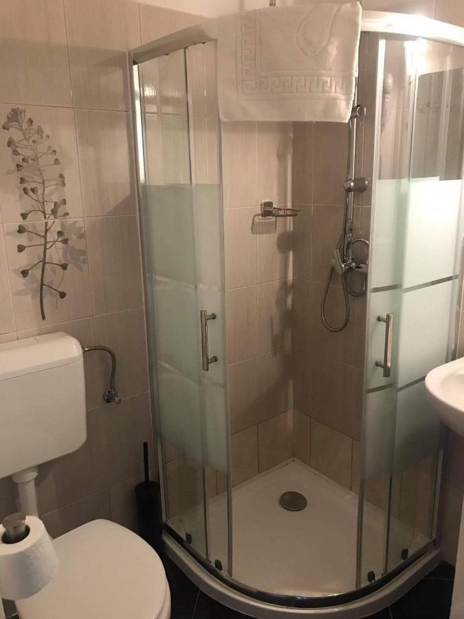 Y Panzio Bed & Breakfast Balatonlelle Eksteriør bilde